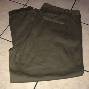 NWOT Gap army green skinny cargo pants
